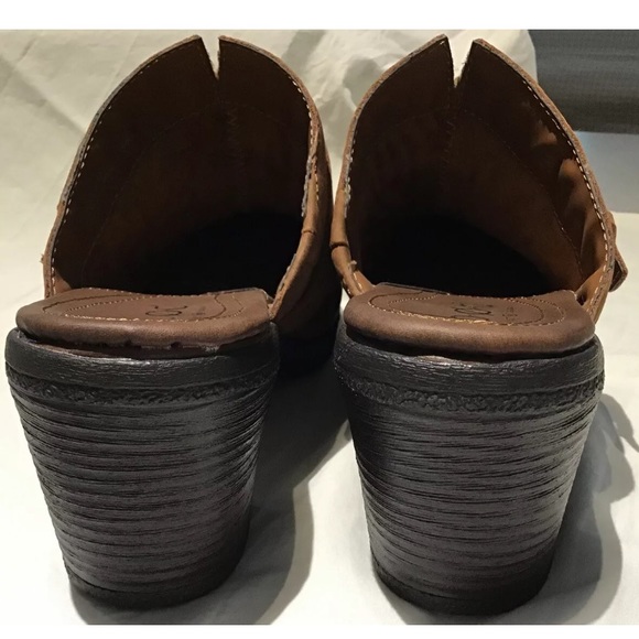 NWOB Women’s Boc Born Concept Brown Clog - Picture 5 of 9